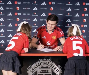 曼联官宣马奎尔续约终老梦剧场！新合同细节曝光，揭秘拒绝小贝高薪原因