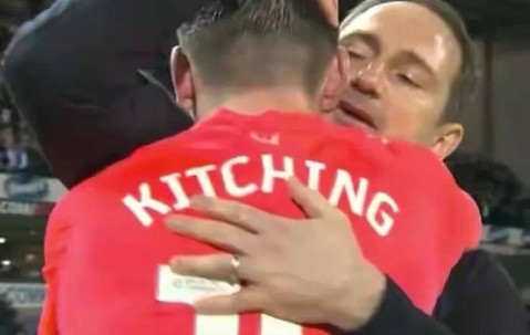 25年等待终圆梦！考文垂奇迹升英超！主帅兰帕德泪洒赛场