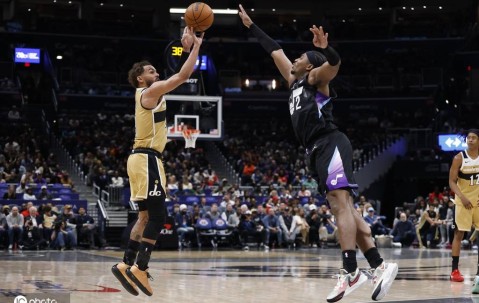 特雷杨首秀12分贝利32分 奇才不敌爵士7连败