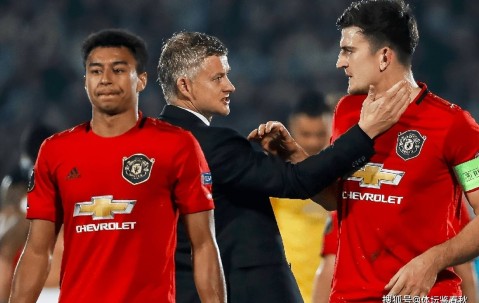 索帅剧本重演？曼联错失恩里克进退两难，欧冠门票成卡里克续命符