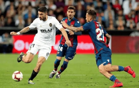 西甲保级战火重燃：埃尔切主场死磕西班牙人