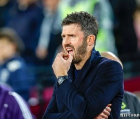 红牌争议+44年魔咒！曼联主场溃败藏三重败因！