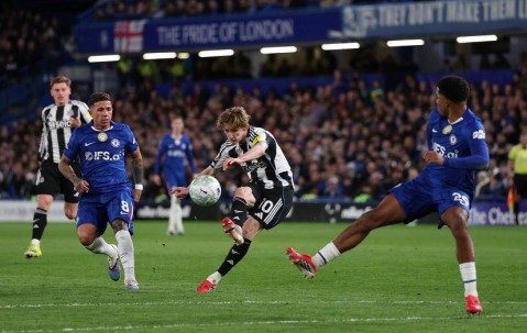 时隔13年蓝桥再度沦陷！戈登一剑封喉，切尔西0-1纽卡双线溃败