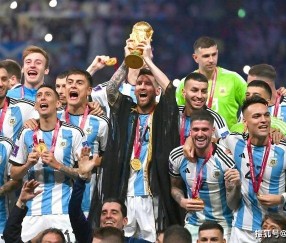 最史诗级的冠军领先优势崩盘盘点！阿森纳会加入这份名单吗？倚天足球