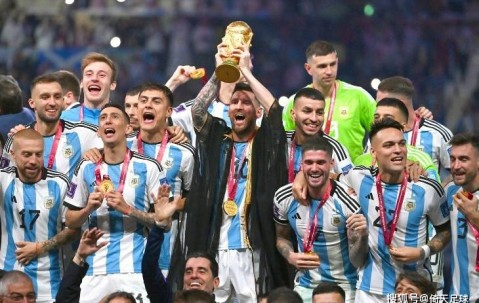 最史诗级的冠军领先优势崩盘盘点！阿森纳会加入这份名单吗？倚天足球