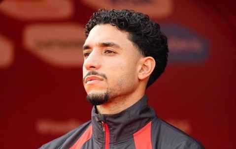 在伊蒂哈德迷失！曼城7500万边锋难觅机会，塞梅尼奥到来加剧问题