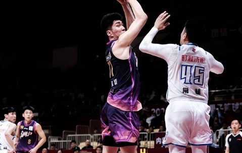 女版李月汝！余嘉豪弃CBA高薪投奔西甲 韩旭李梦真该学学他们