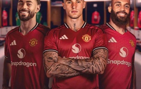 曼联8500万签谢什科，已到曼市亮相计划曝光！阿莫林下一步补强中场