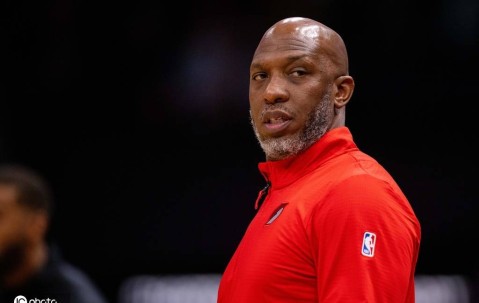 比卢普斯是历史唯一一位 对乔科詹胜率均为正的球员