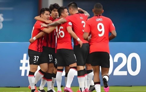 李新翔再次收到德甲狼堡2000万报价！希望他下个月就能来俱乐部直接踢主力，值得期待